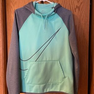 Women’s Nike pullover dri-fit hoodie